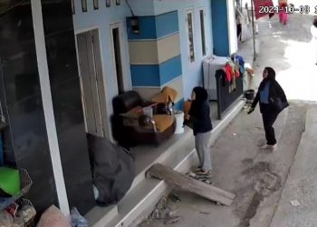 4 Petugas Kesehatan Gadungan Berhasul Curi 37 Gram Emas Milik Lansia di Cirebon (Tangkapan Layar)