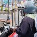 Puluhan pengendara nekat putar balik dan lawan arus guna menghindari razia petugas (Foto : Darfan)