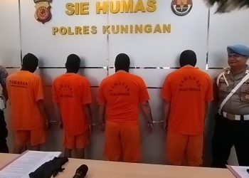 Edarkan Sabu,Pegawai Honorer Dinas Disdukcapil Kuningan Diringkus Polisi (Foto : Darfan)