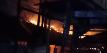 Empat Bangunan Kelas Sekolah SMA Ludes Terbakar (Foto : Darfan)