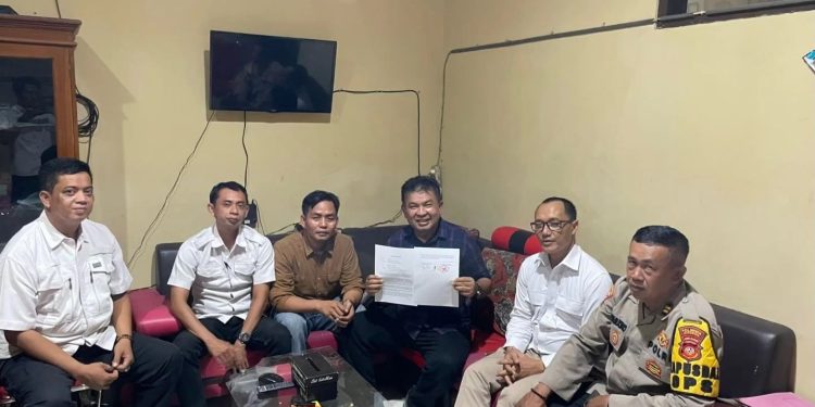 Polresta Cirebon Respon Cepat Tindak Lanjuti informasi dari Video Viral Sweeping Rumah Makan Padang (Foto : Darfan)
