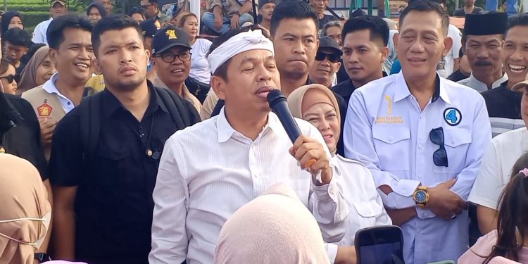 Kunjungi Kuningan, Dedi Mulyadi, Pastikan Jika Terpilih Akan Menjamin Kesejahteraan Rakyat Jawa Barat (Foto : Darfan)