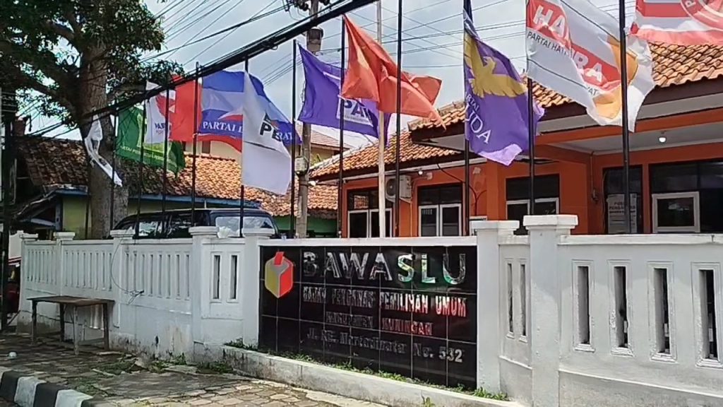 Petugas PKD diduga jadi korban persekusi cawabup saat kampanye (Foto : Darfan)