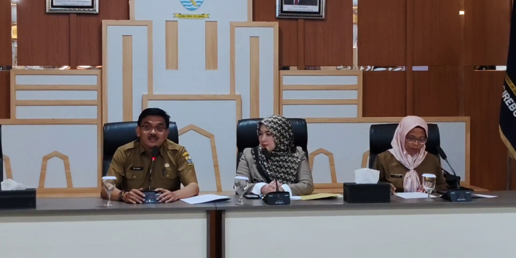 Pemkot Cirebon Lakukan Penyelidikan Terkait Keracunan Makanan (Foto : Darfan)