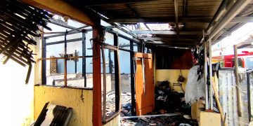 Kesal Tak Dibelikan Motor, Seorang Anak di Gombang Nekat Bakar Rumah (Foto : Darfan)