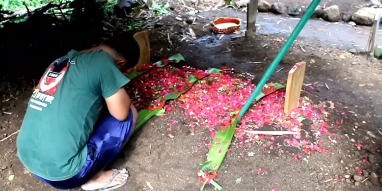 Keluarga Polisi Bripka Miftah Yang Gugur Saat Evakuasi Warga Sukabumi