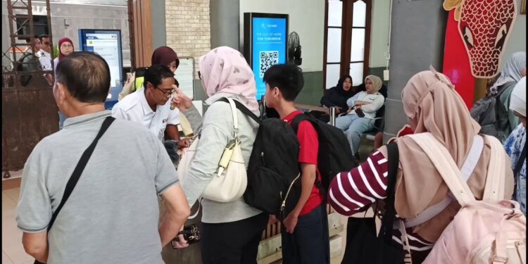 Lonjakan Penumpang Kereta Api, Menutup Libur Panjang Arus Balik