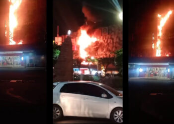 Diduga Akibat Korsleting Listrik Alumunium Composip Panel, Sebuah Dinding Mall Terbakar, Bikin Panik Pengunjung Mall