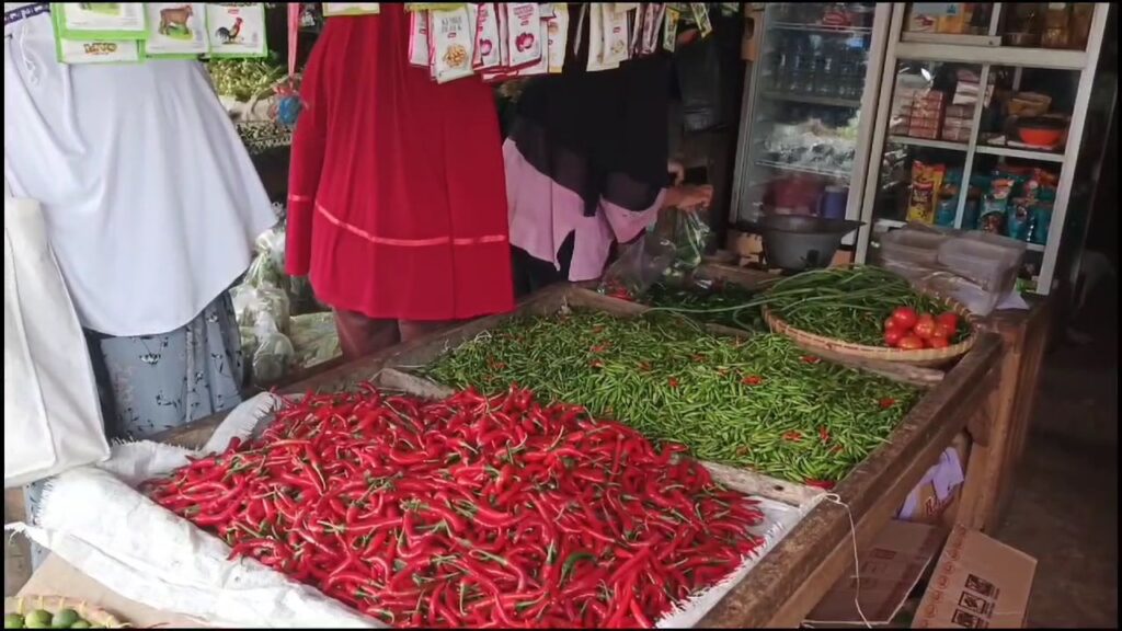 Harga Cabai Setan Meroket, Pedagang Cabe Cirebon Enggan Jualan Cabe Setan