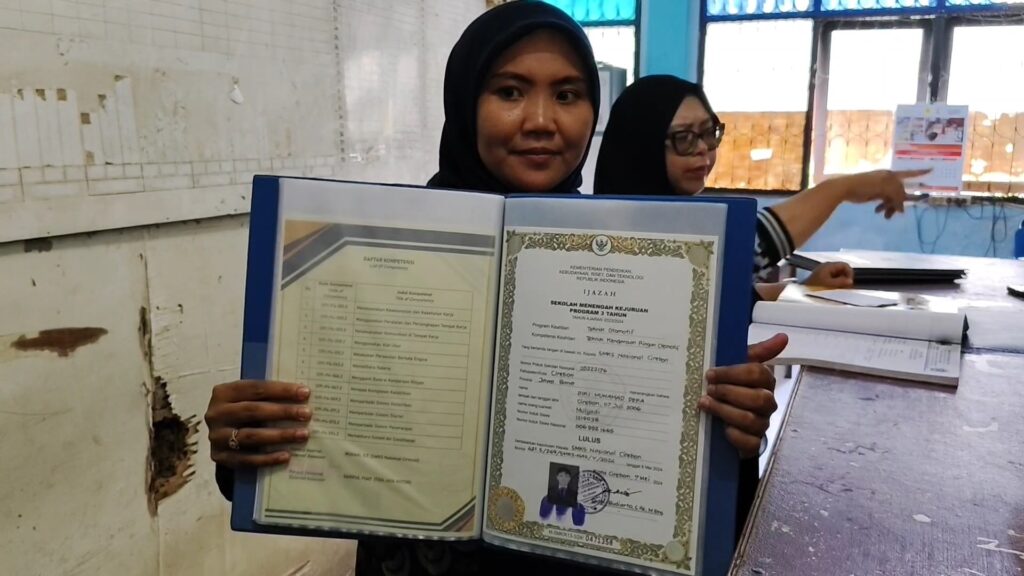 SMK Di Kota Cirebon Kembalikan Ijazah Siswa Setelah Ditahan Karena Tunggakan Biaya Sekolah Belum Lunas