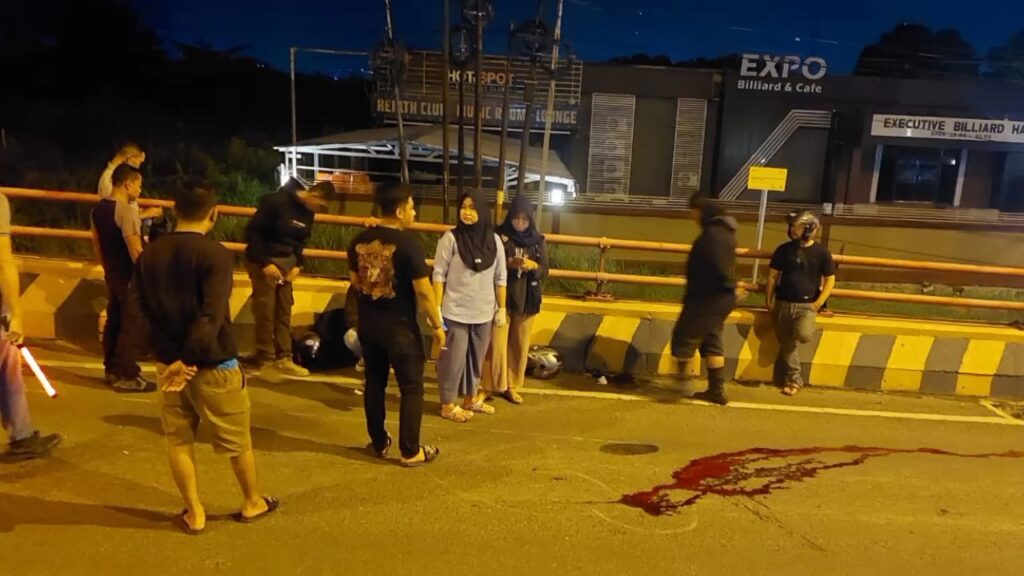 Kronologi Kecelakaan Di Fly Over Pegambiran Cirebon, Pemuda Asal Cilacap Meninggal Dunia