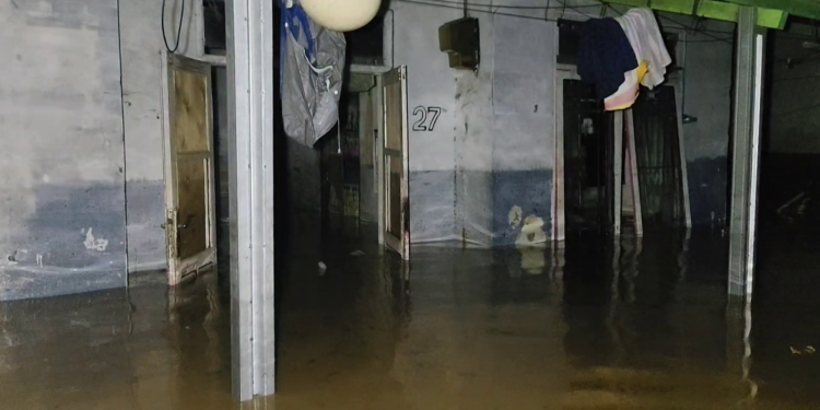 Hujan Deras, Ribuan Rumah Di Empat Kecamatan Kota Cirebon Terendam Banjir