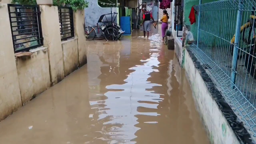 Banjir Melanda Empat Kecamatan Di Kota Cirebon Mulai Surut