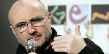 Phil Collins Cerita tentang Penyakit yang Merenggut Semangat Bermusiknya