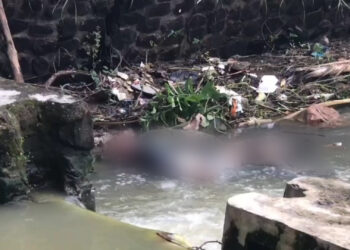 Warga Dihebohkan Dengan Penemuan Mayat Mengambang Di Sungai