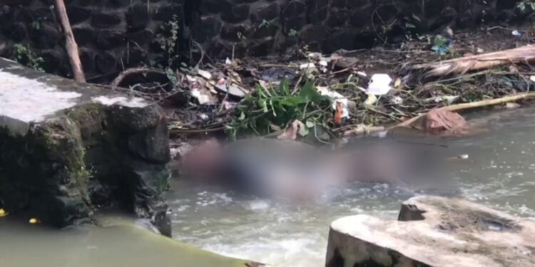 Warga Dihebohkan Dengan Penemuan Mayat Mengambang Di Sungai