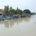 Cuaca Buruk Angin Kencang Dan Gelombang Tinggi, Para Nelayan Tak Melaut, Tempat Pelelangan Ikan Tak Ada Aktifitas