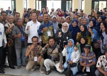 Ratusan Warga Hadiri Sosialisasi Program Makan Bergizi Gratis di Kabupaten Karawang