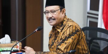 Kemensos Ajukan 10 Kandidat Pahlawan Nasional Baru, Ada Soeharto dan Gus Dur