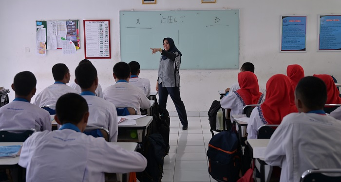 Kemendikdasmen dan Kemnaker Usulkan Masa Studi SMK Jadi 4 Tahun