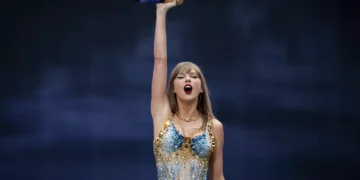 Taylor Swift Puncaki Billboard’s Top 100 Female Artists of the 21st Century