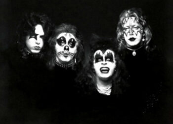 Geger! KISS Akan Manggung Tanpa Makeup di Konser Mendatang