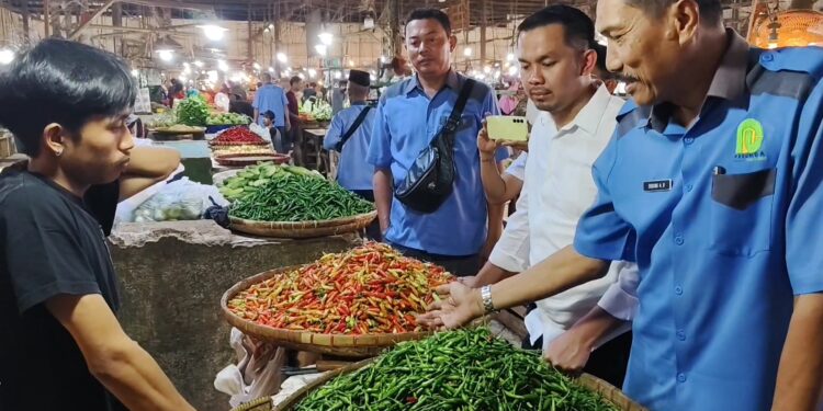 Jelang Lebaran Harga Pokok Di Pasar Tradisional Di Cirebon Naik, Harga Bawang Merah 50 Ribu Perkilogram