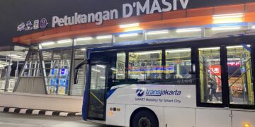 Heboh! Nama Halte TransJakarta Kini Jadi Petukangan D’MASIV, Begini Alasannya
