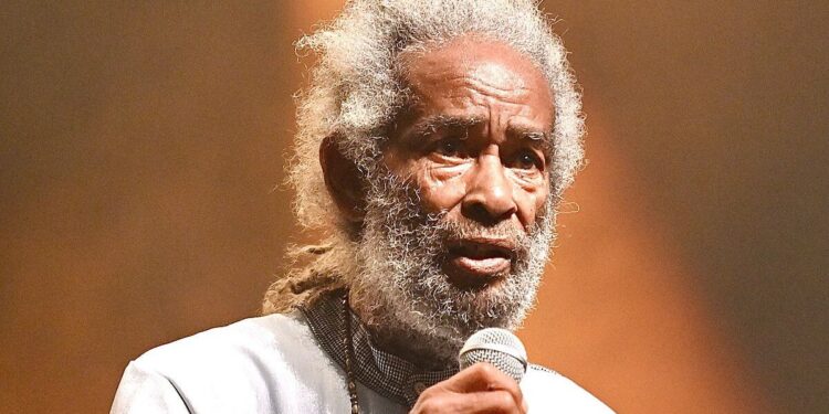 Legenda Reggae Max Romeo Tutup Usia