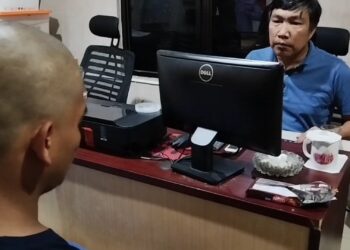 Seorang Pemuda Tusuk Pamannya Hingga Luka Serius Dibagian Perut