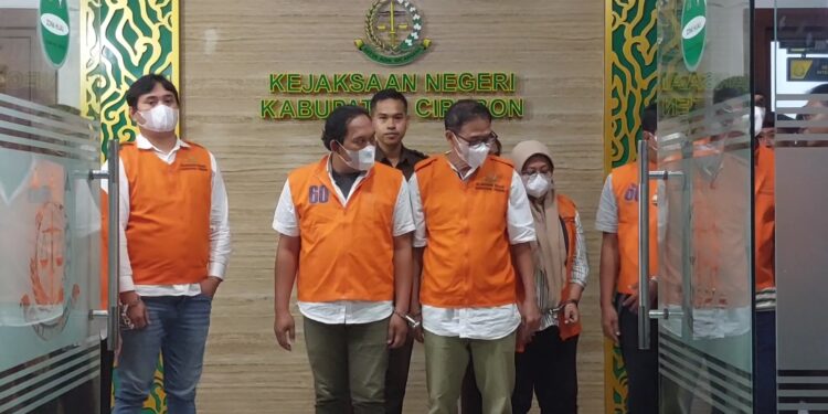 Korupsi Peningkatan Jalan Dan Drainase, Kepala DPKPP Kabupaten Cirebon Ditangkap Kejaksaan