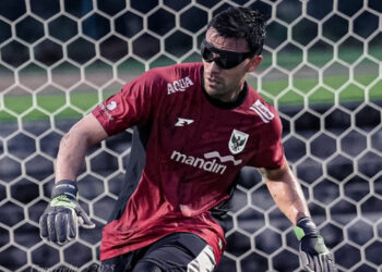 Heboh! Kacamata Hitam Emil Audero Saat Latihan Bersama Timnas Indonesia