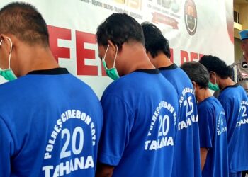 2 Pangkalan Elpiji Lakukan Oplosan Isi Tabung Subsidi Ke Non Subsidi, Polisi Amankan 6 Tersangka Dan Seribu Tabung Bisa Akibatkan Kelangkaan