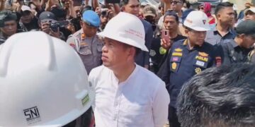 Tinjau Dan Temui Keluarga Korban Longsor, Dedi Mulyadi Akan Tutup Total Gunung Kuda
