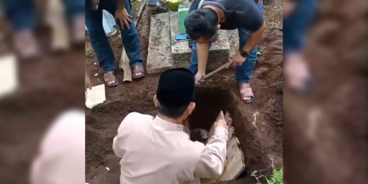 Viral! Dua Hari di Rumah Sakit Tanpa Persalinan, Bayi yang Dinanti 7 Tahun Lahir Tak Bernyawa