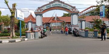 Pasien Kurang Mampu di RSD Gunung Jati Viral di Medsos, Pihak Rumah Sakit Klarifikasi Kronologi