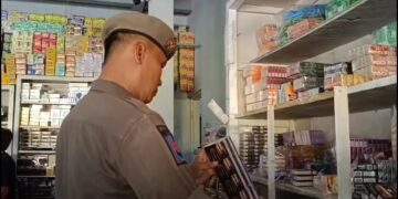 Razia Rokok Ilegal, Belasan Ribu Batang Disita Dari Sejumlah Warung