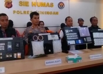Detik-detik Polisi Ringkus Pengedar Sabu dengan Modus Tempel di Bungkus Mikro Tube