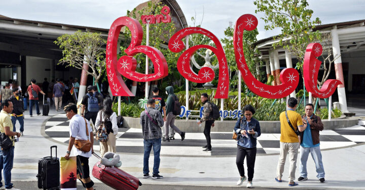 Indonesia Bebaskan Visa untuk Turis Brasil dan Turki