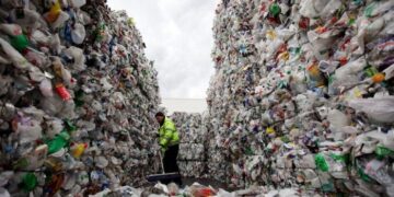 Produksi Sampah Harian Indonesia Capai Setara 12 Candi Borobudur