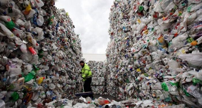 Produksi Sampah Harian Indonesia Capai Setara 12 Candi Borobudur