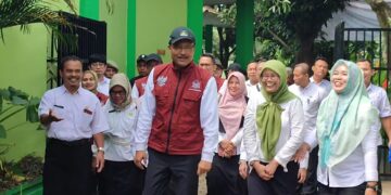 Mensos Blusukan ke Sekolah Rakyat Cirebon, Temukan Pagar hingga Toilet Perlu Diperbaiki