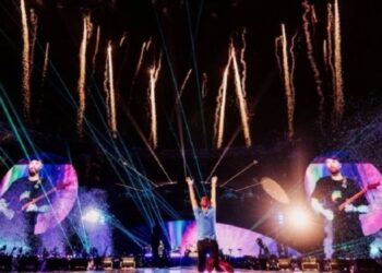 Kiss Cam Tetap Hadir di Konser Coldplay meski Ada Skandal Selingkuh