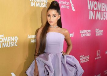 Ariana Grande Isyaratkan Pengumuman Besar Lewat Video Misterius