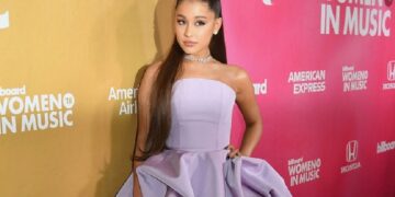 Ariana Grande Isyaratkan Pengumuman Besar Lewat Video Misterius
