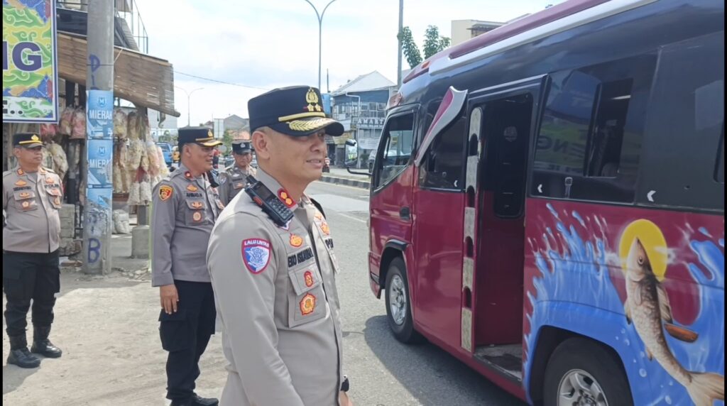 Antisipasi Pelajar Ikut Demo, Polisi Lakukan Penyekatan Antisipasi Mobilisasi Pelajar Demo ke Jakarta