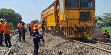 PT. KAI Berhasil Evakuasi KA Argo Bromo Anggrek Yang Mengalami Anjlok