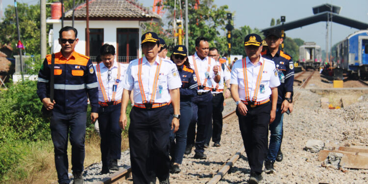 Pasca insiden KA Argo Bromo anggrek anjlok, KAI Daop 3 Cirebon, Ucapkan Mohon Maaf dan Terima Kasih atas Kesabaran Pelanggan