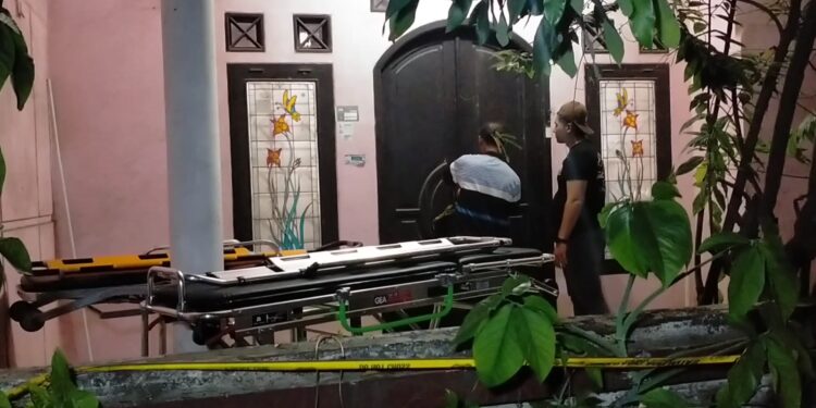 Lima Anggota Keluarga Ditemukan Tewas Terkubur di Rumahnya di Indramayu