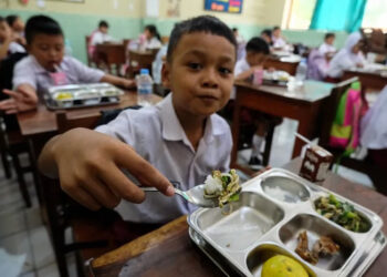 Program MBG Banyak Masalah, Komisi IX Sarankan Dikelola Langsung oleh Sekolah